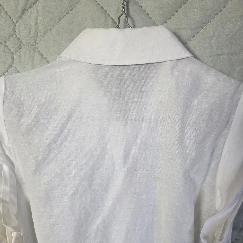 Ann Taylor White Sleeveless Button-Up Blouse Sz 10 - Picture 6 of 11
